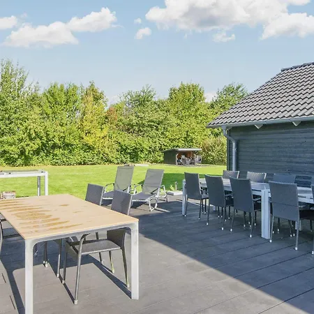 10 Person In Sydals Vibøge
